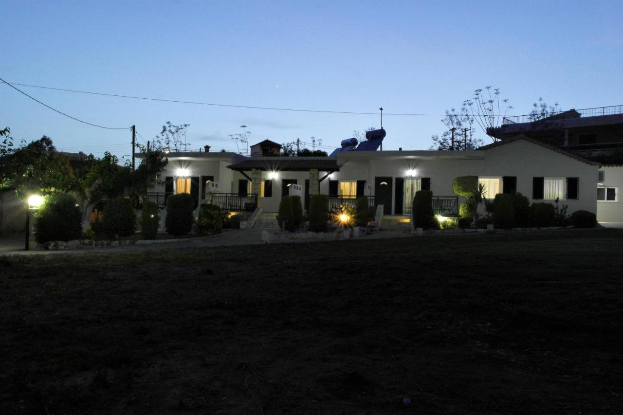 Voulas Apartments Stoupa Ngoại thất bức ảnh